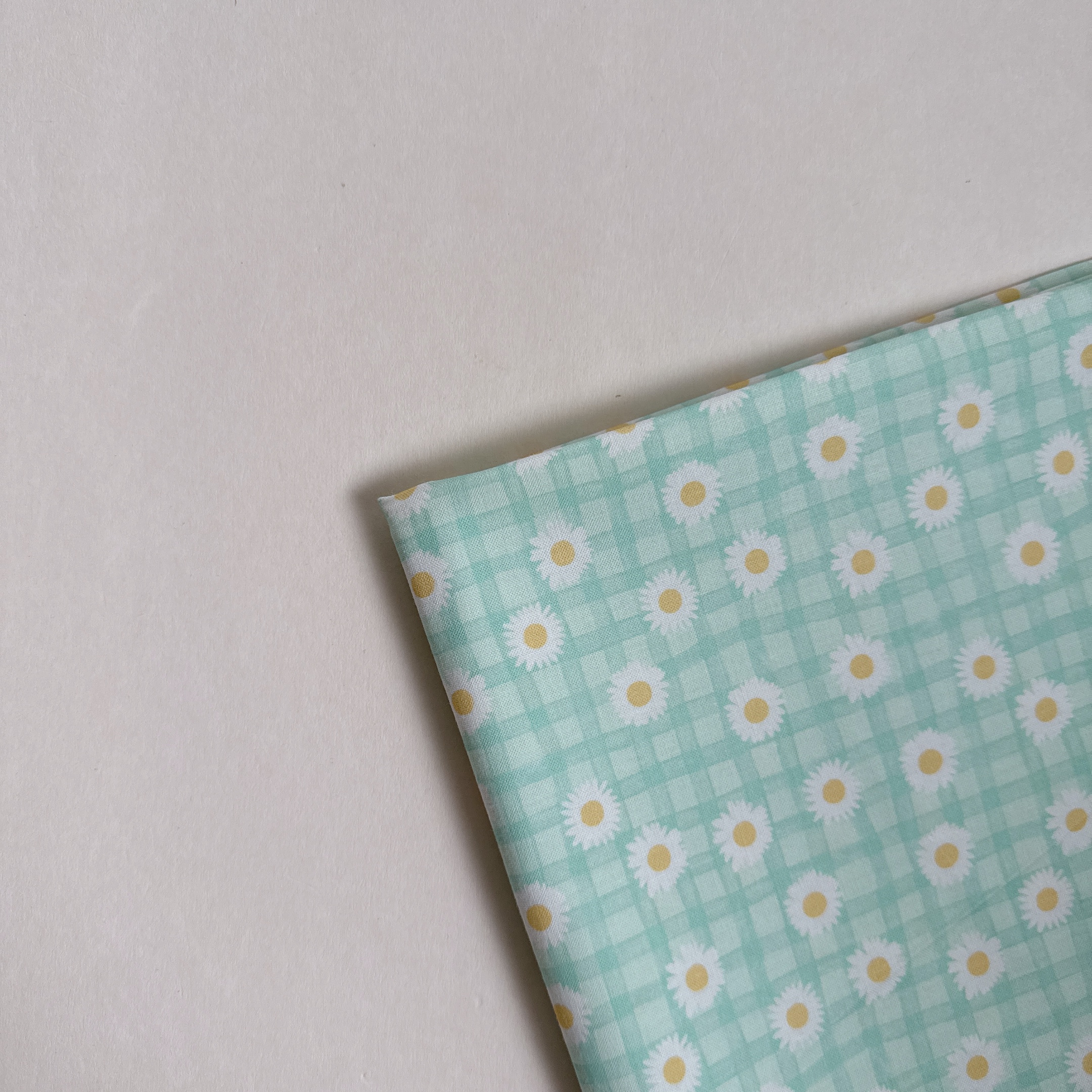 【 選布 】雛菊藍綠格 48