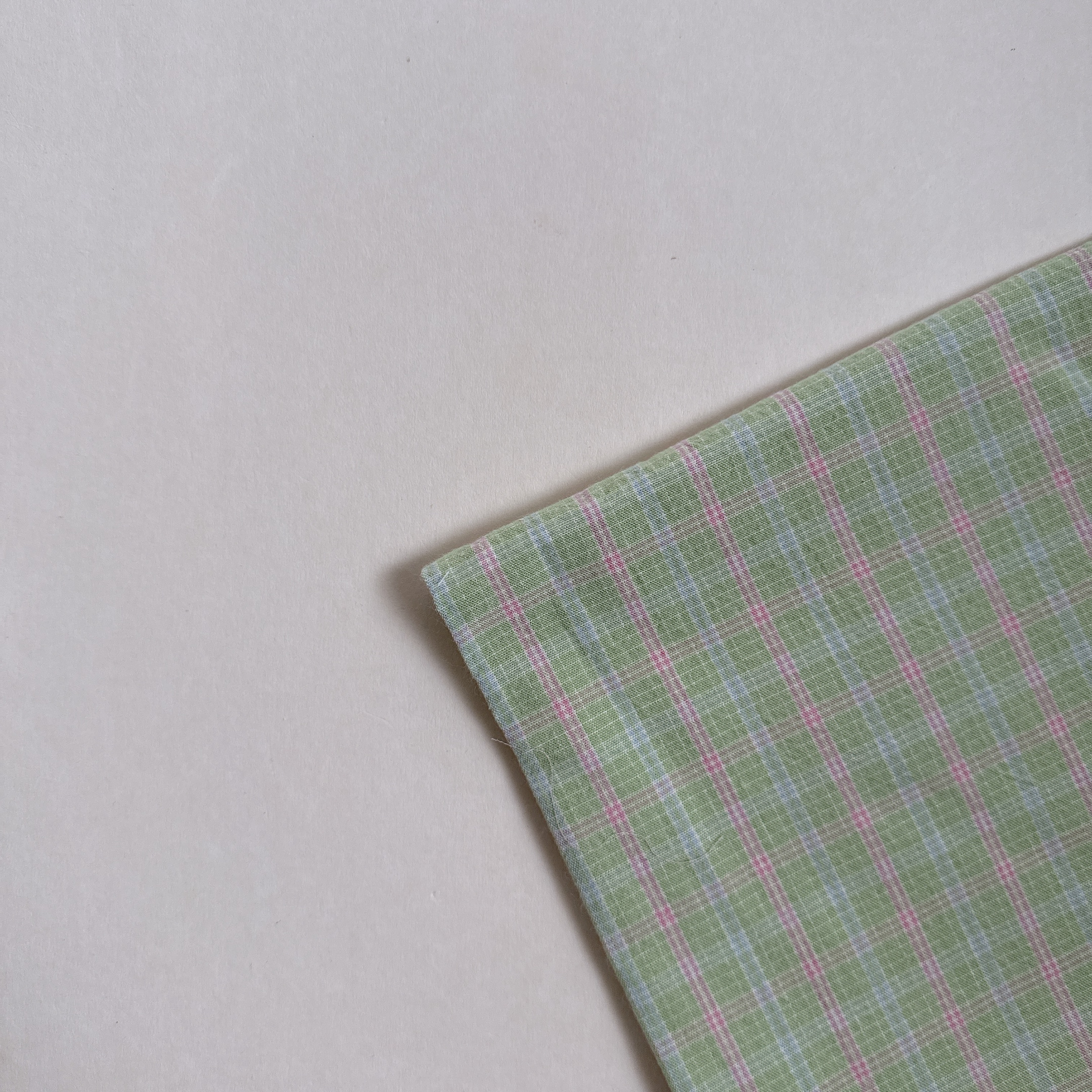 【 選布 】綠粉格子 - 水洗棉