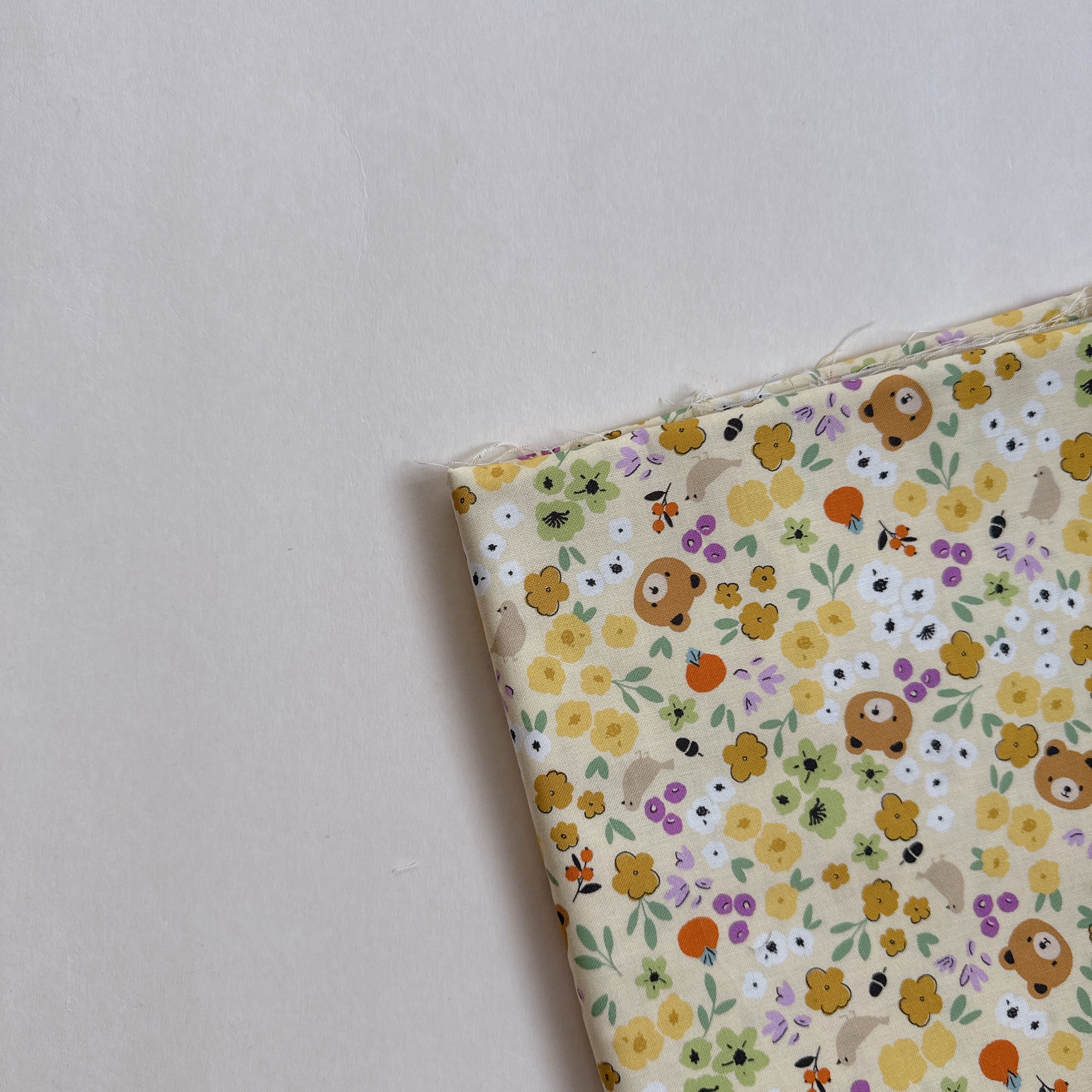 【 選布 】碎花黃色小熊 19