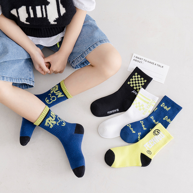 字母運動風潮流襪(5雙入)