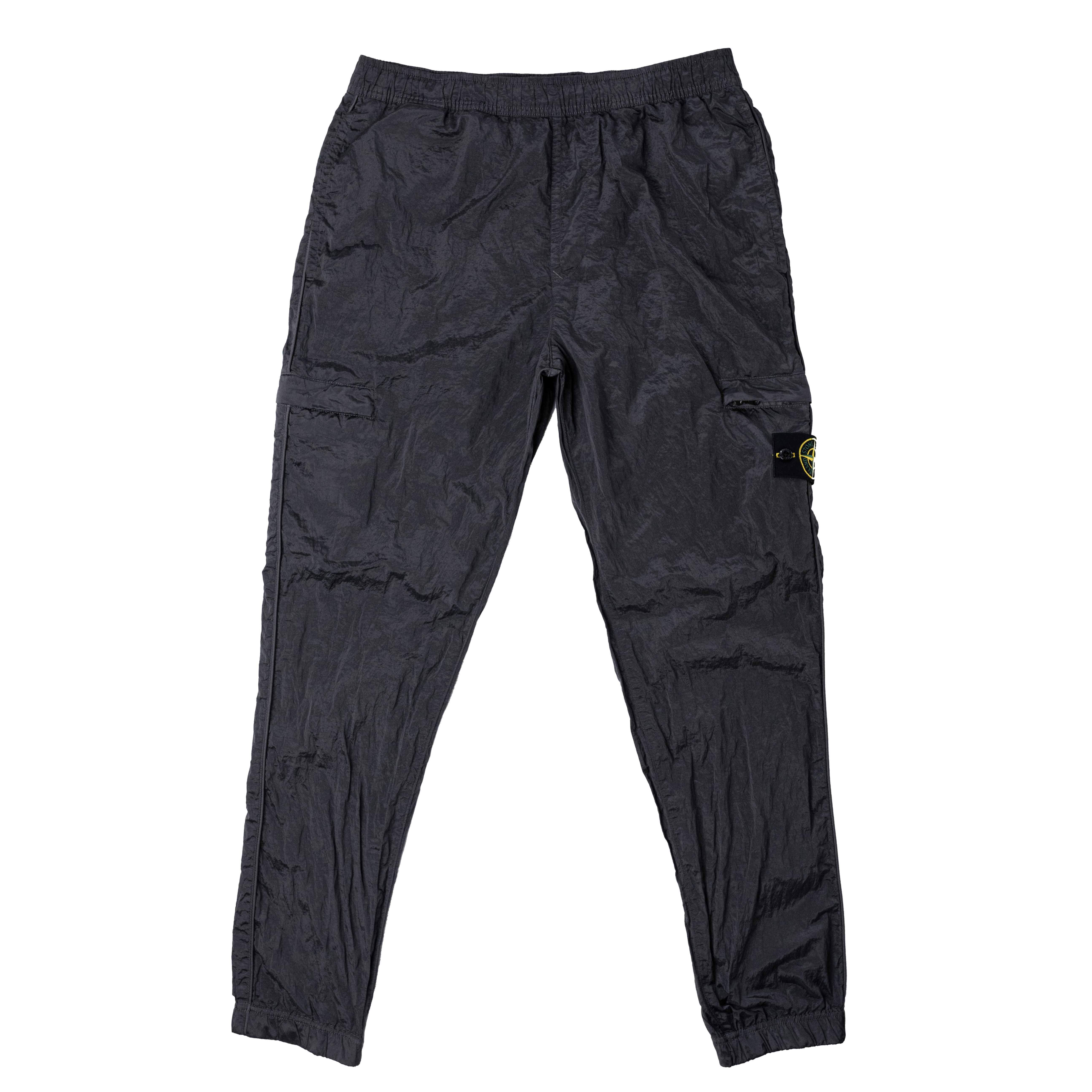 Stone Island] 31021 NYLON METAL IN ECONYL® 尼龍長褲鐵灰色| 所有