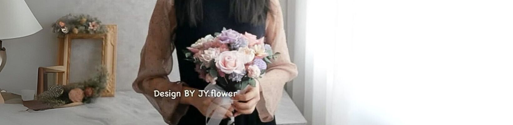 輕婚禮 登記捧花推薦，適合結婚登記的小型手拿捧花，簡約優雅