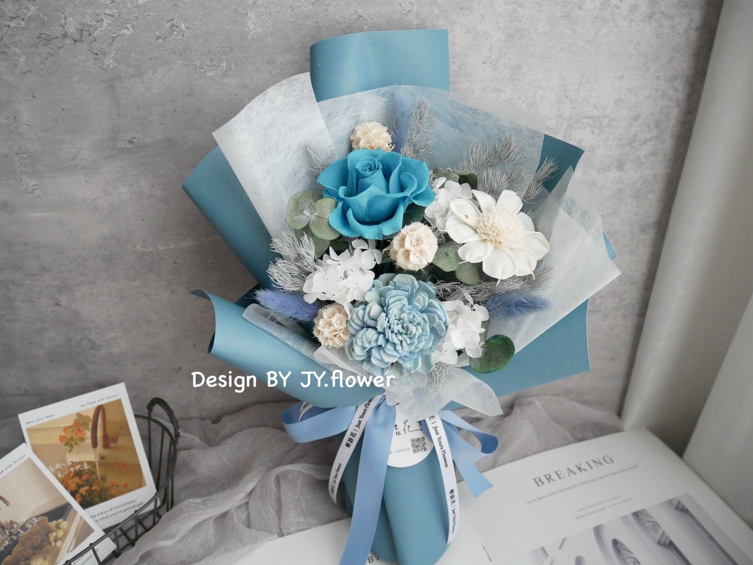 中小型永生玫瑰花束【青藍】