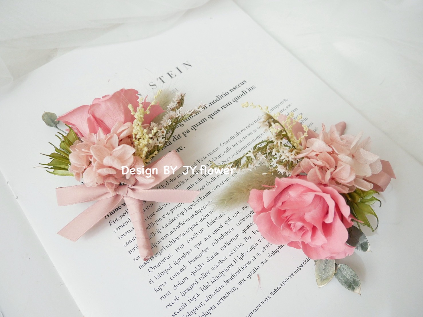 永生玫瑰胸花【春日花園】2