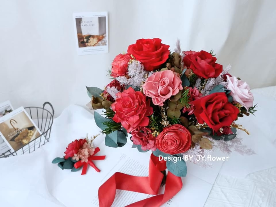 自然型手綁不凋花分束捧花【嫣紅葇荑】