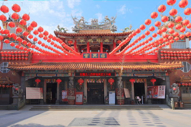 西螺媽祖-太平媽 福興宮是西螺的信仰核心,鄰近西螺大橋旁已有300多年歷史