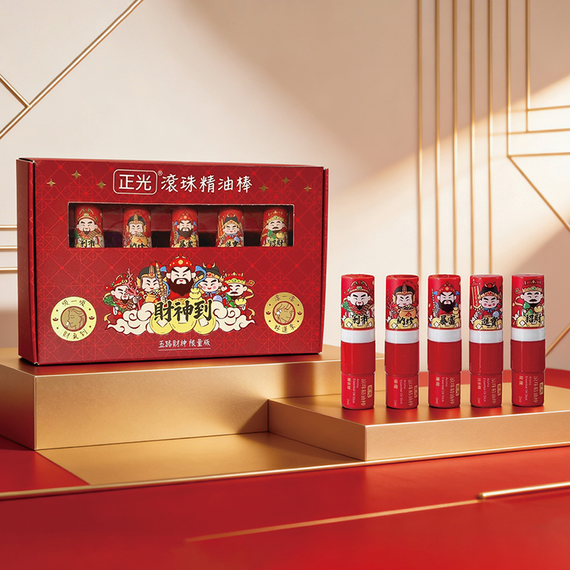 正光製藥五路財神滾珠精油棒限量福氣組，美麗佳人 Marie Claire 職場開運神器推薦。