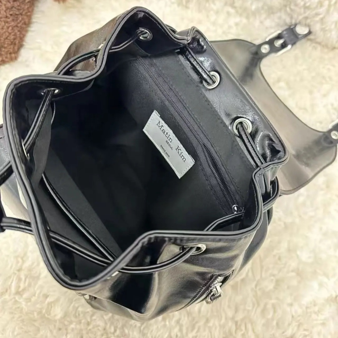 現貨秒發⚡️］韓國MATIN KIM 2025 BUCKLE DETAIL BACK PACK 鐵