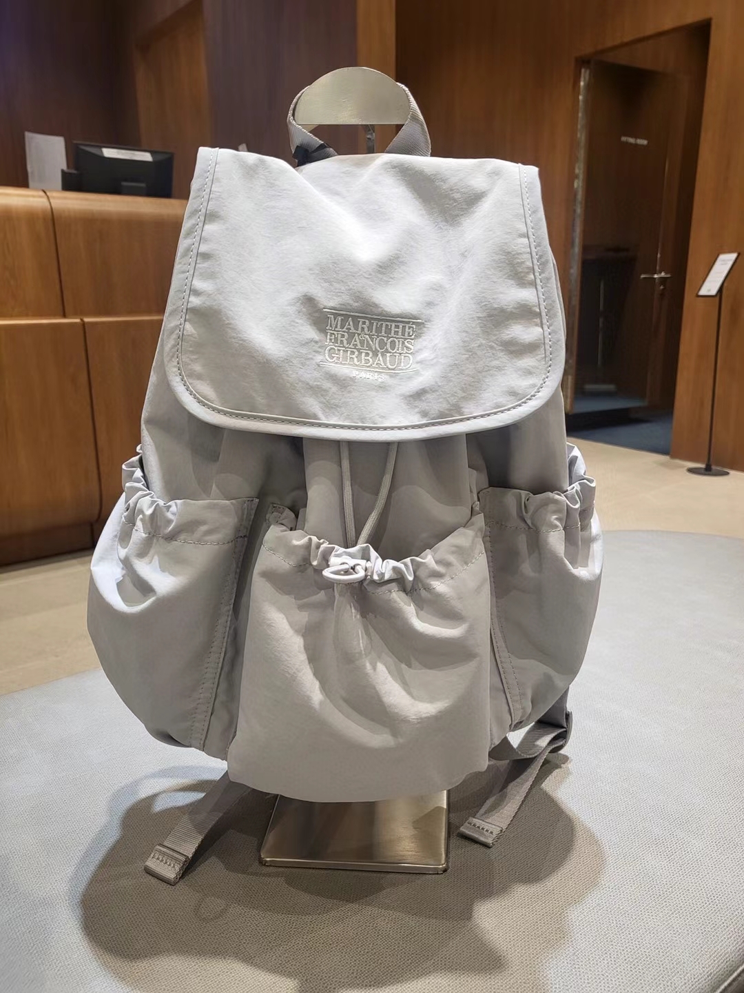 Marithe☆CLASSIC LOGO STOPPER POCKET BACK PACK （2color） 現貨秒發⚡️］韓國MARITHE CLASSIC LOGO STOPPER POCKET