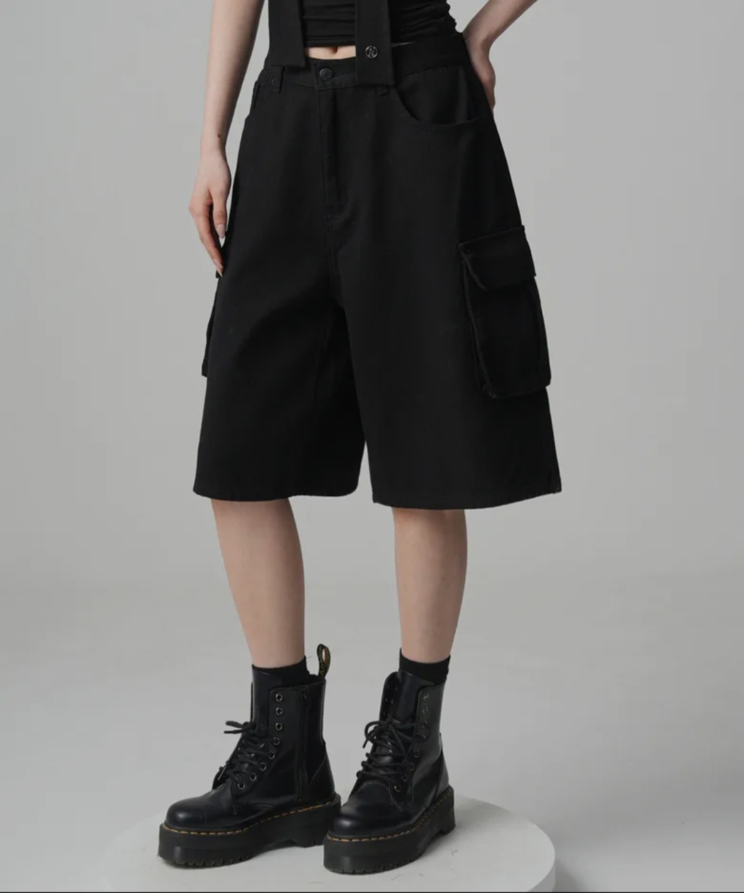 現貨+預購］—特價— 韓國AVANDRESS Wide Cargo Half Denim Pants