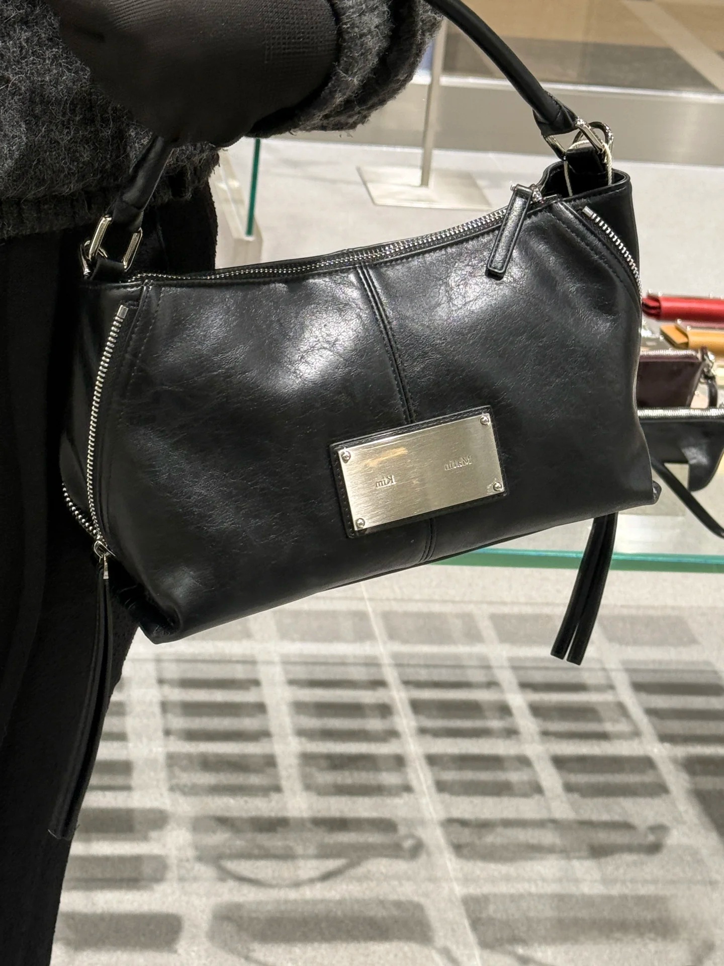 現貨秒發⚡️］韓國MATIN KIM MATIN SIDE ZIPPER TWO WAY BAG