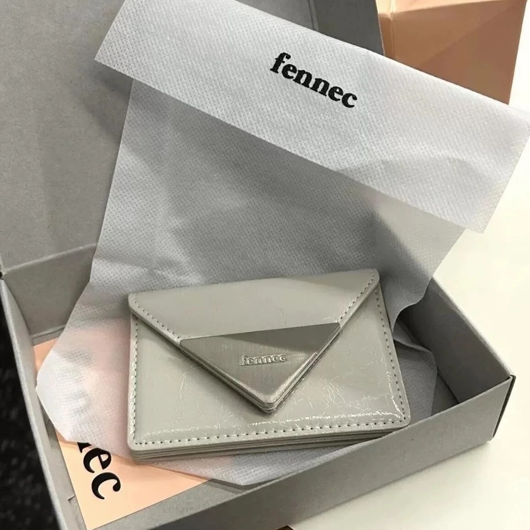 預購］韓國FENNEC CRINKLE TRIANGLE ACCORDION POCKET 三角鐵牌