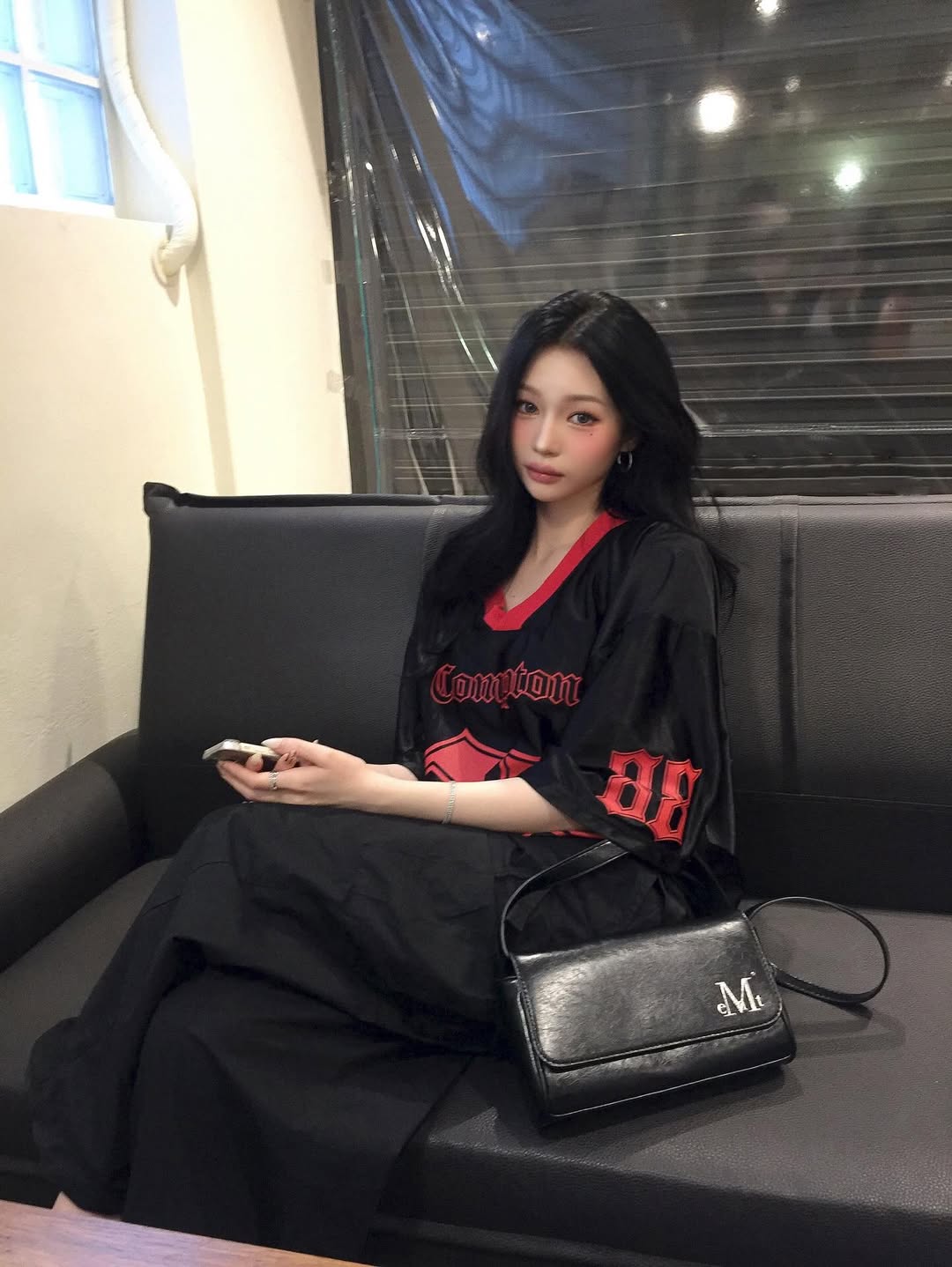MUCENT☆大人気♪Banon Silver Square Shoulder Bag 預購］韓國MUCENT BANON SILVER STICH SQUARE SHOULDER BAG 法棍