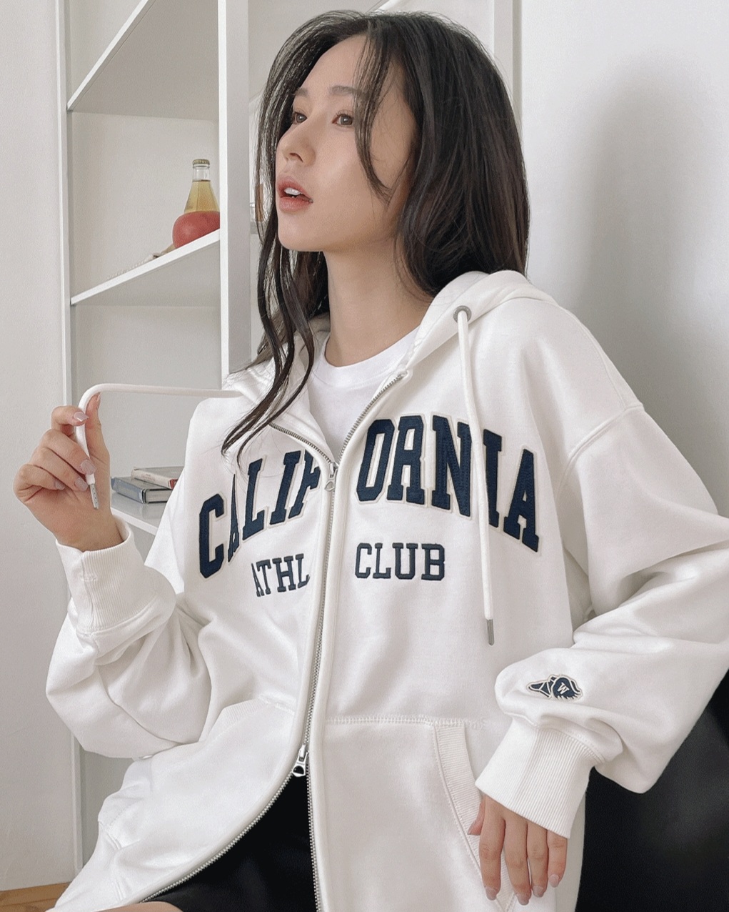 預購］韓國Who.A.U California 布章連帽外套| WHO.A.U | 服飾