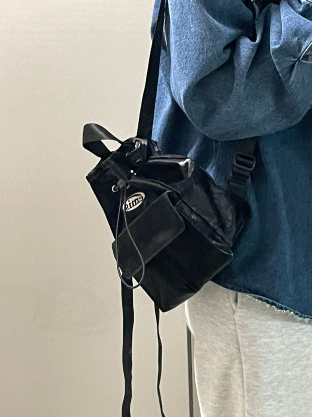 【emis】韓国人気★MINI WAPPEN POCKET BACKPACK (RENEWAL) ☆ Emis ☆ Mini Wappen Pocket Backpack (EMIS/バックパック