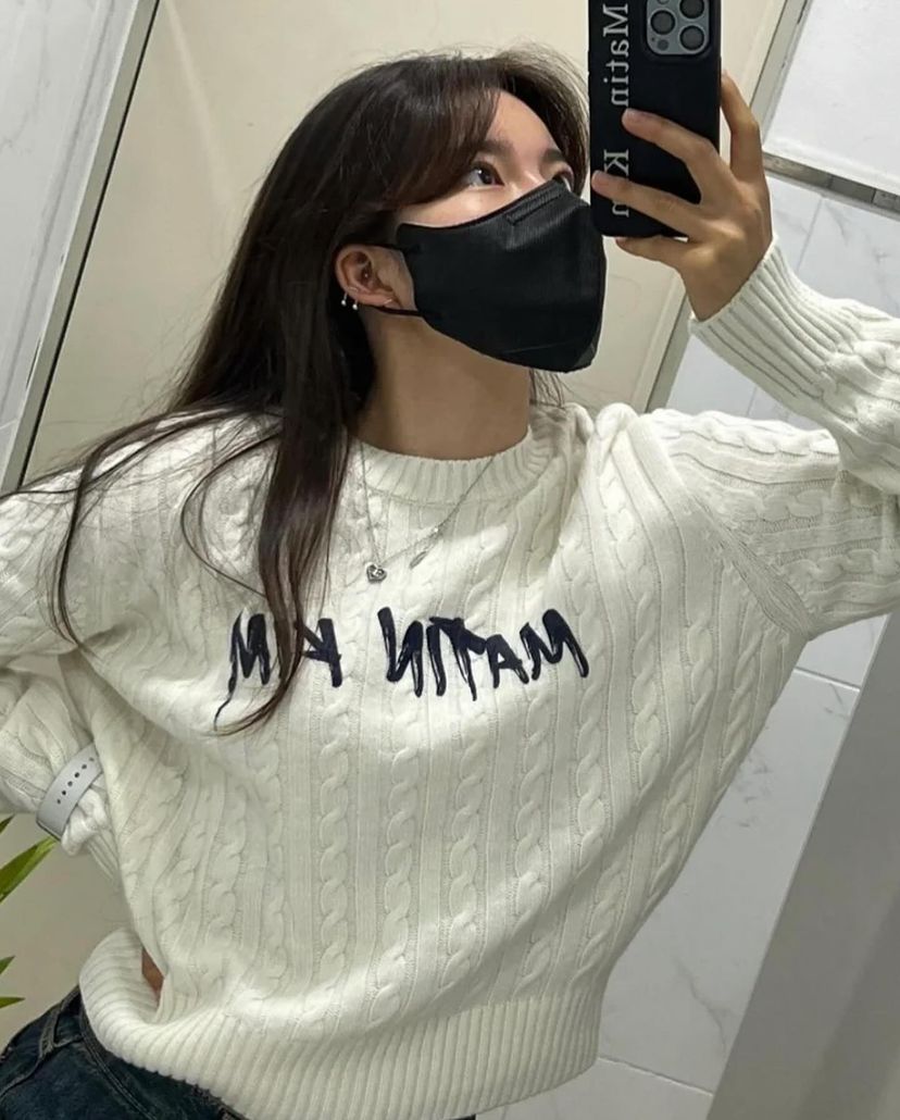［現貨秒發⚡️］韓國MATIN KIM PAINTING LOGO PULLOVER 塗鴉麻花辮羊毛毛衣