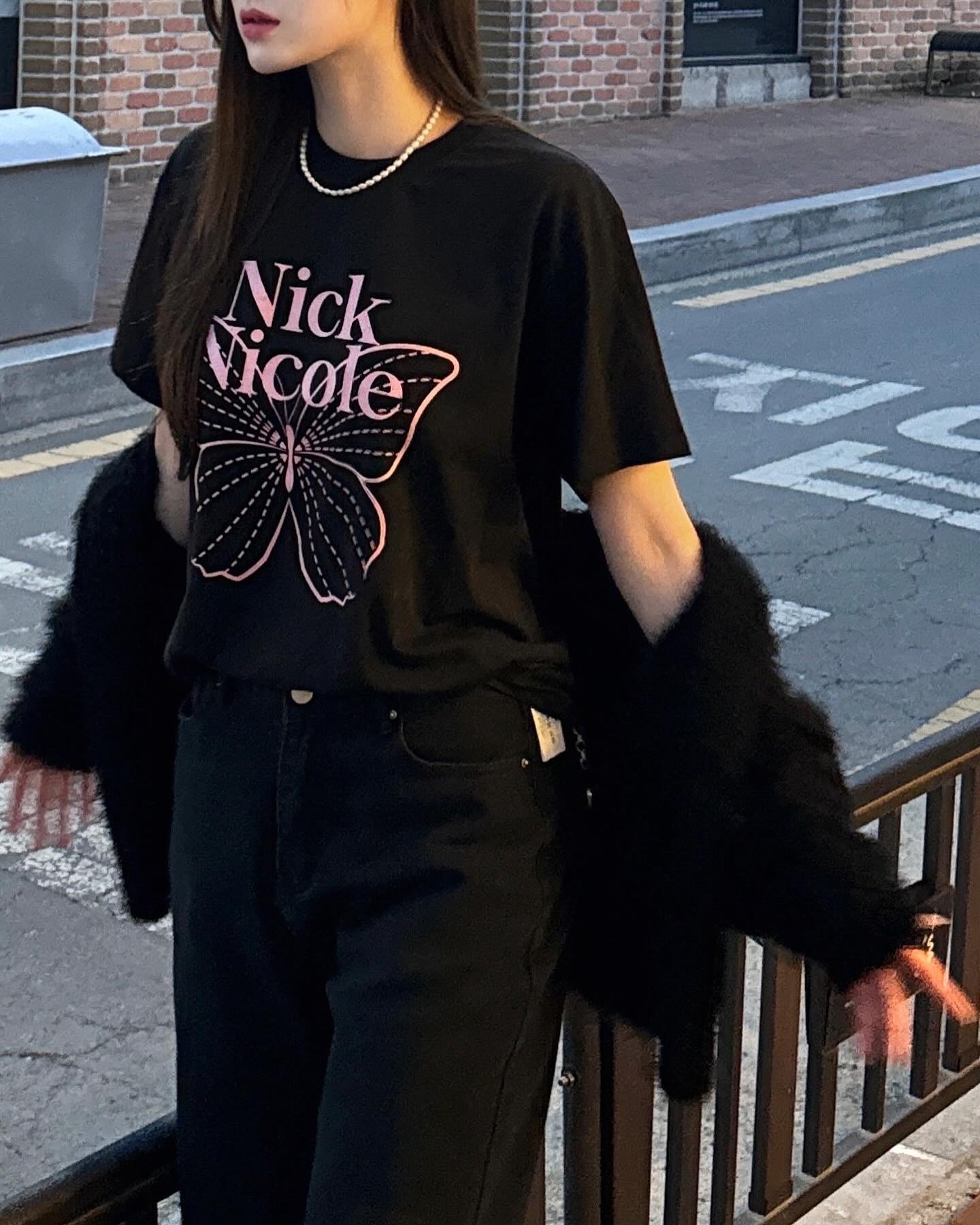 Tシャツ・カットソー NICK&NICOLE NICOLE SHINE BUTTERFLY CROP TOP 4BUK380 NICK&NICOLE ニック&ニコル Tシャツ BUTTERFLY ちょうちょう
