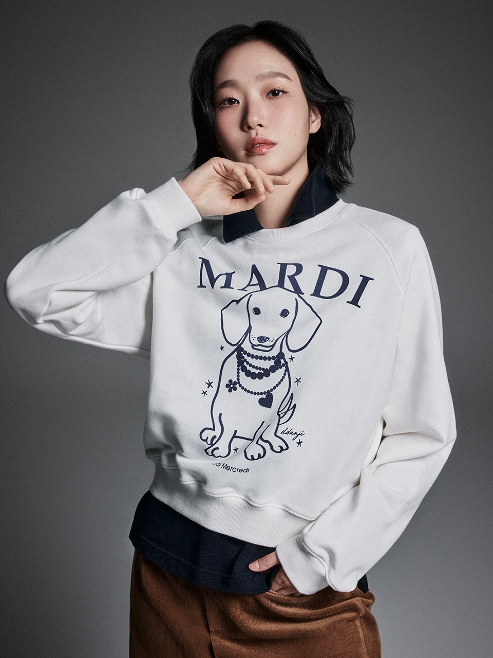 ［預購］—特價— 韓國MARDI MERCREDI RAGLAN SWING THE TAIL DDANJI PEARL NECKLACE 珍珠項鍊 臘腸狗 大學T