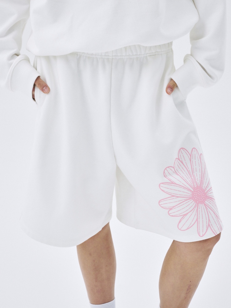 預購］韓國MARDI MERCREDI OVERSIZED SWEAT BERMUDA FLOWER 五分