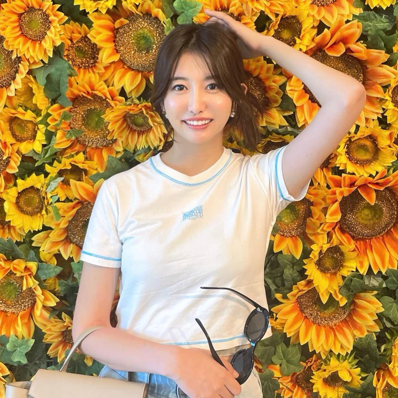 ［現貨秒發⚡️］ 韓國MARITHE 小LOGO  電繡滾邊 短袖T恤 短版女款