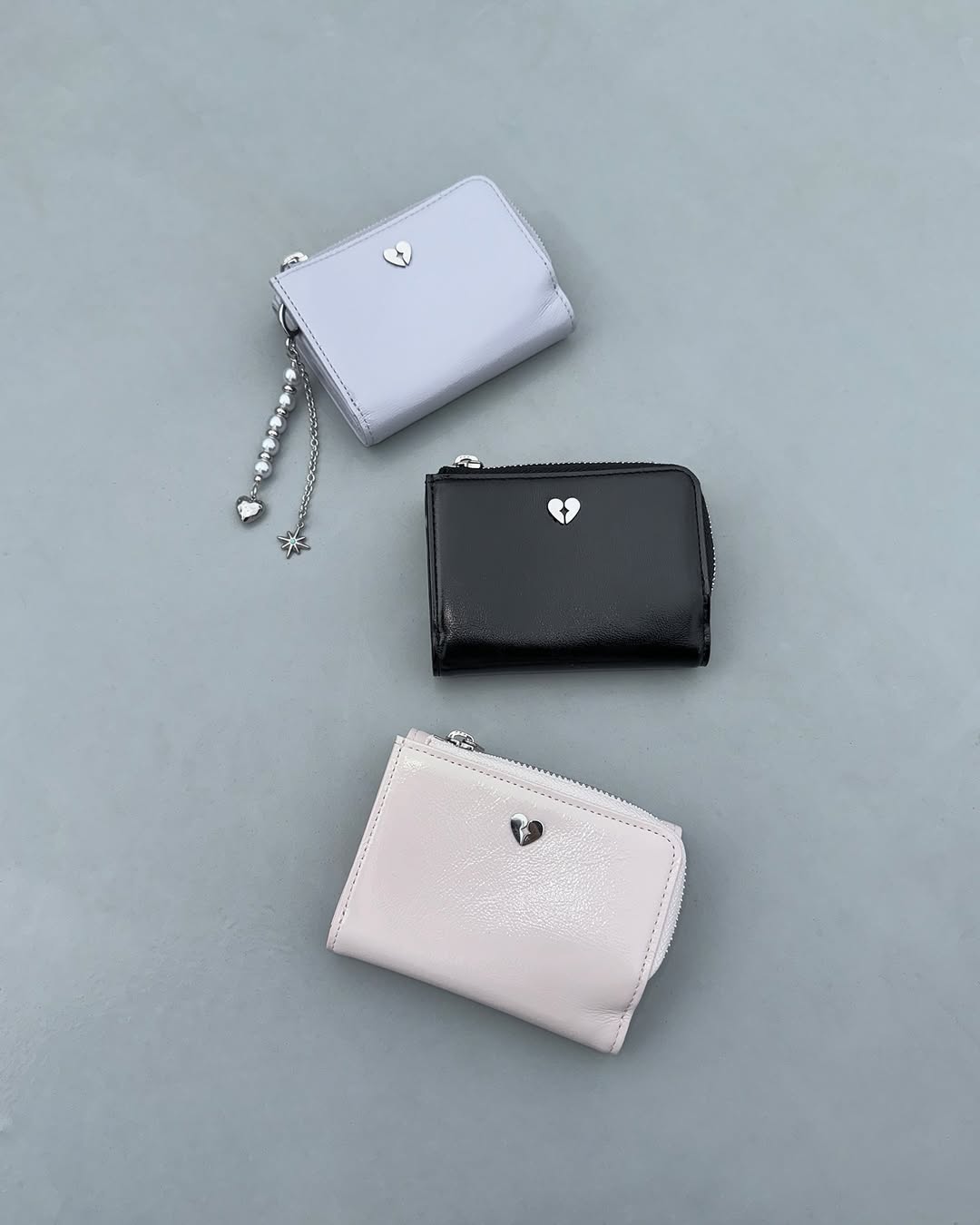 預購］韓國Fennec 2025新HEARTY ZIPPER WALLET 愛心銀扣拉鍊短夾