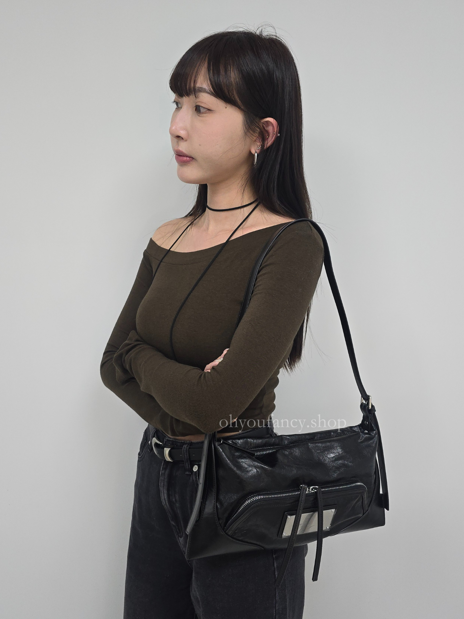 MATIN KIM】TWO WAY STRAP SQUARE BAG