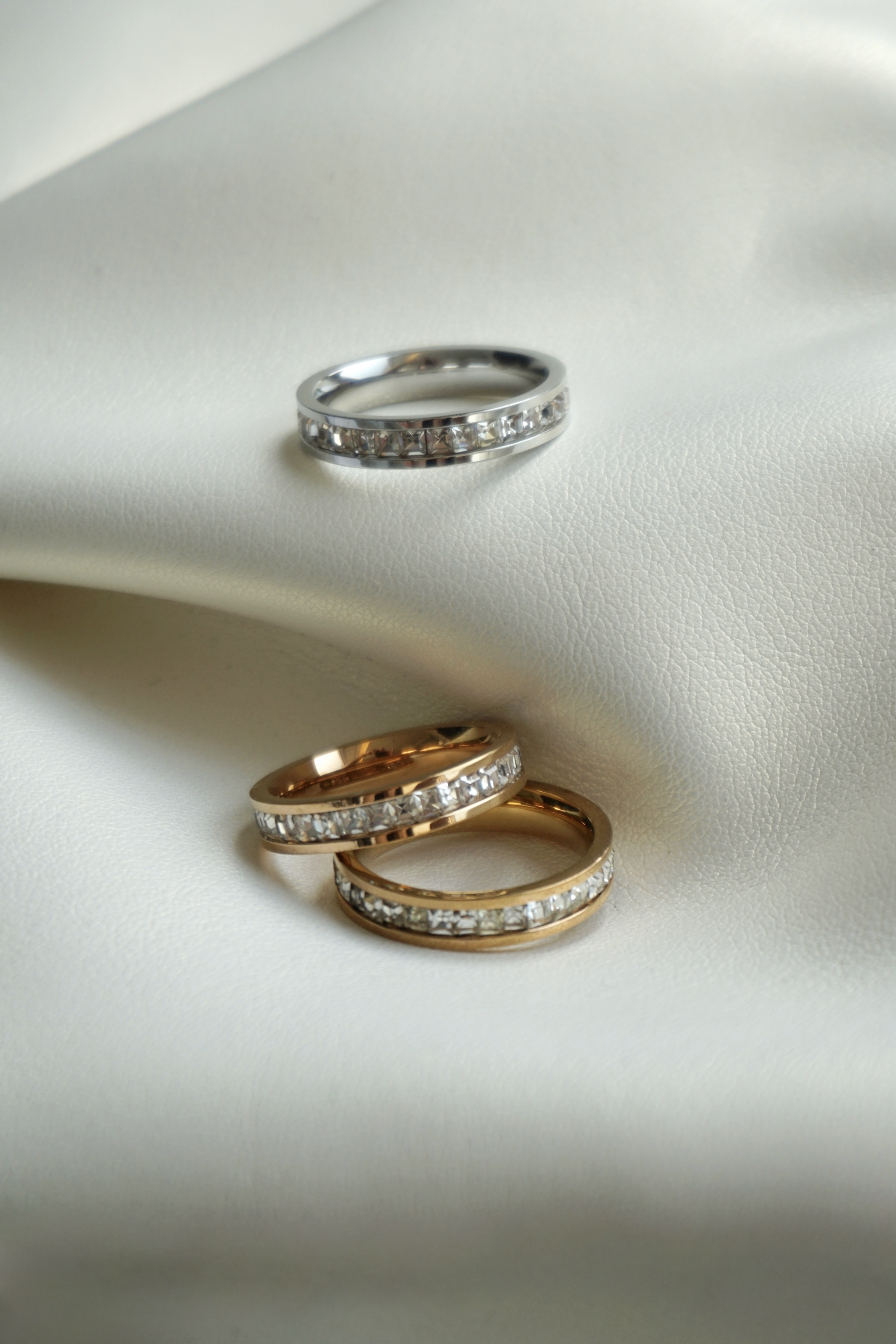 18K Eternity CZ Ring 寬版鋯石戒指1