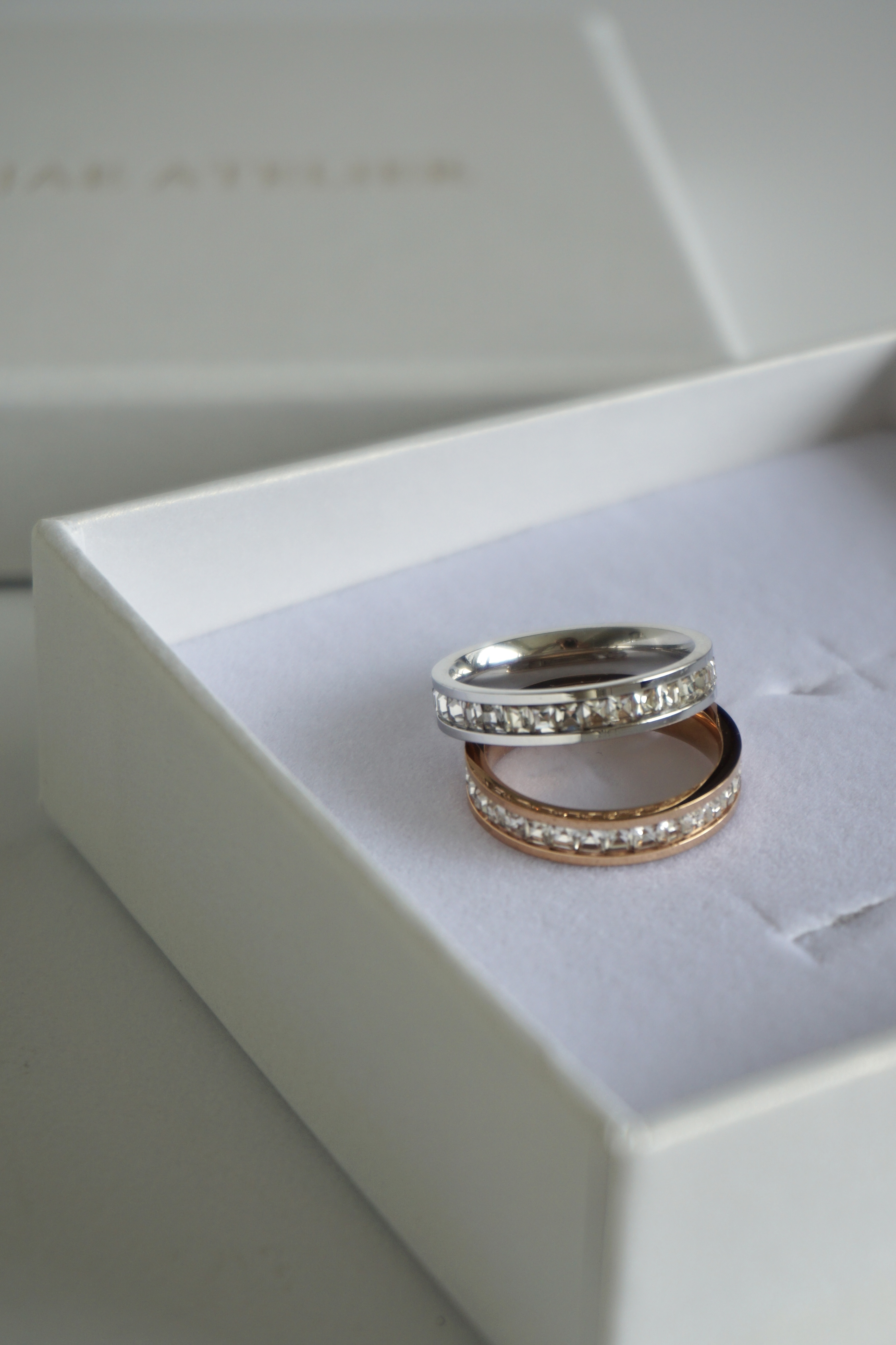 18K Eternity CZ Ring 寬版鋯石戒指2