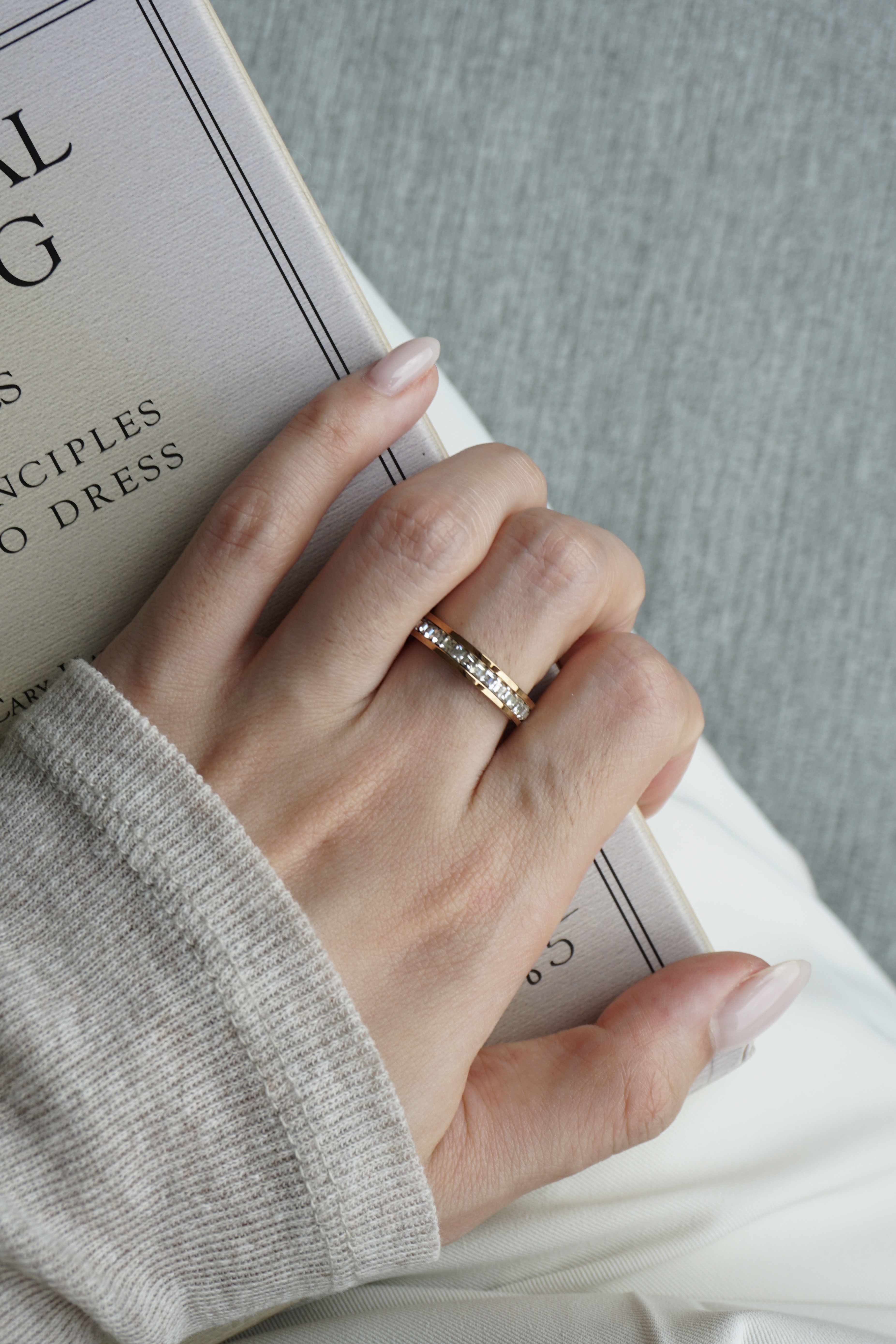 18K Eternity CZ Ring 寬版鋯石戒指5