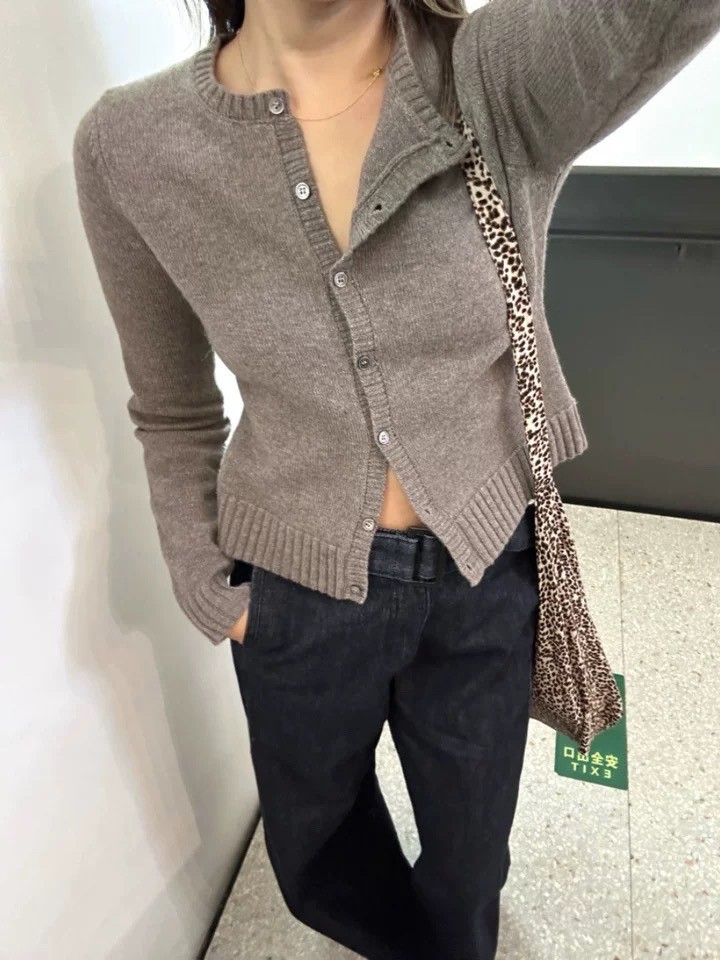 100%羊毛圓領毛衣針織上衣 100%羊毛圓領毛衣針織上衣