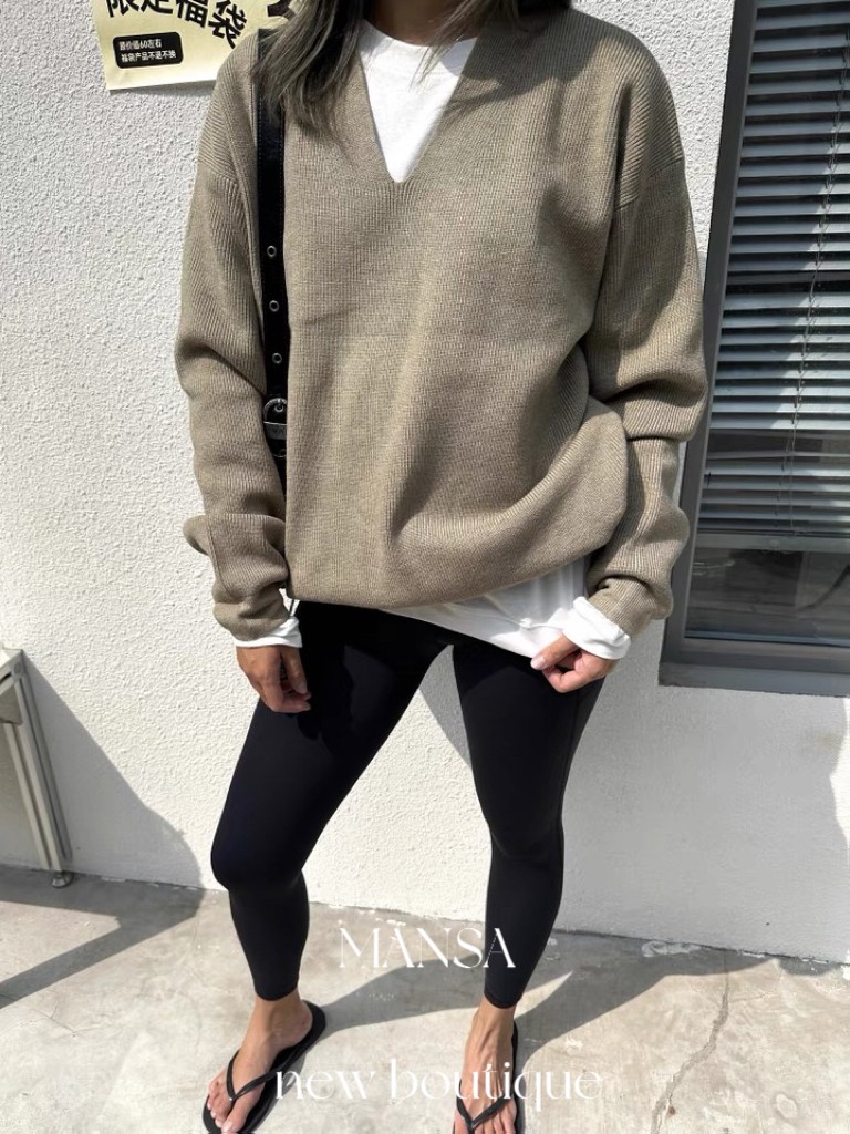 經典基本款V領慵懶風加厚輪廓毛衣 經典基本款V領慵懶風加厚輪廓毛衣