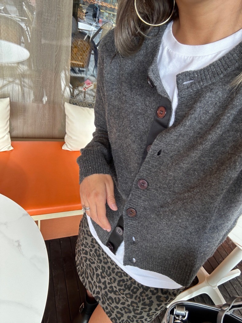 100%美利奴羊毛基礎款軟糯開衫毛衣 100%美利奴羊毛基礎款軟糯開衫毛衣