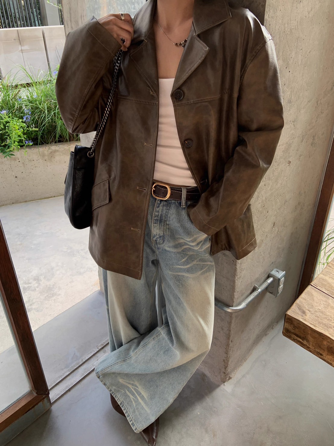 渲染做舊感復古做舊寬鬆皮衣外套 渲染做舊感復古做舊寬鬆皮衣外套