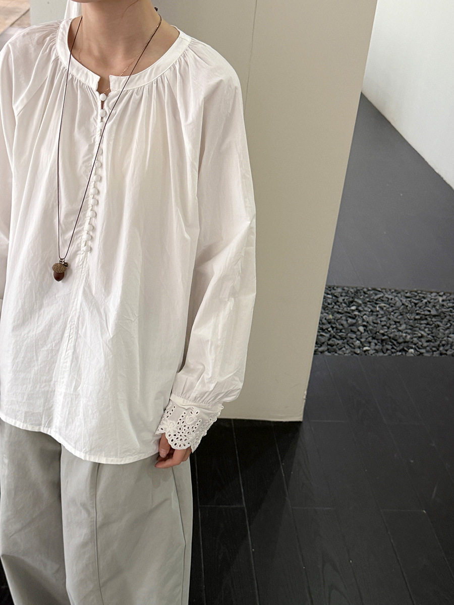 極簡多扣v領襯寬鬆襯衣
