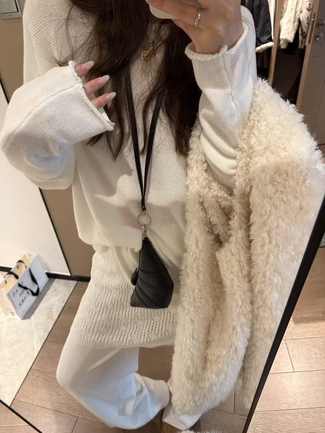 六羊毛軟糯屁簾針織長褲套裝