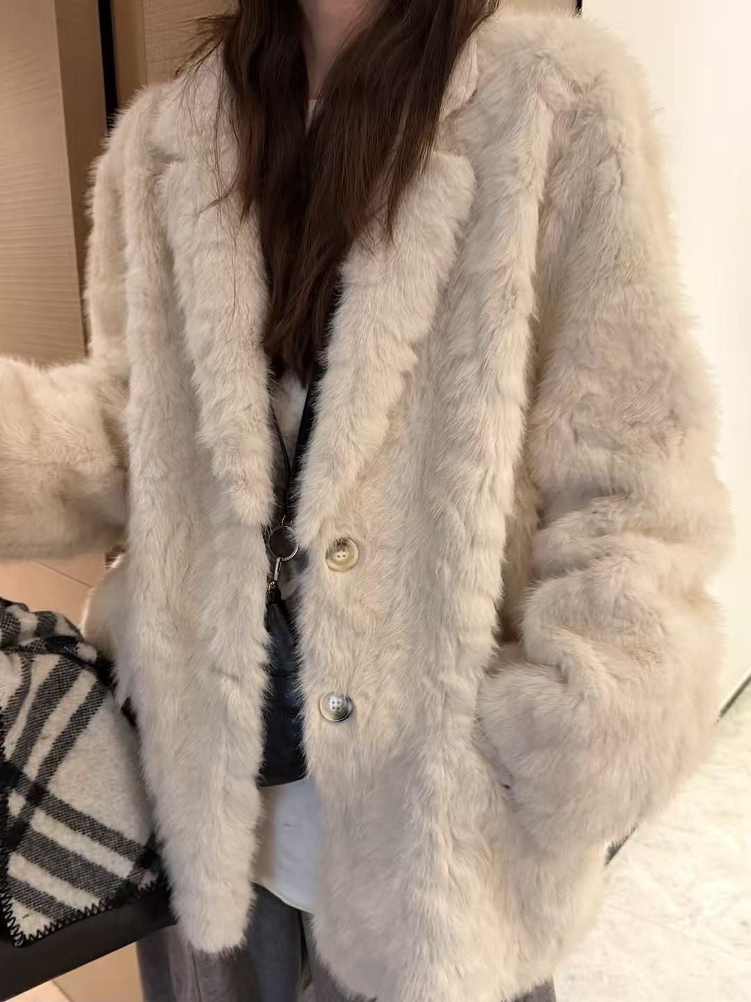 皮毛一體西裝領大衣