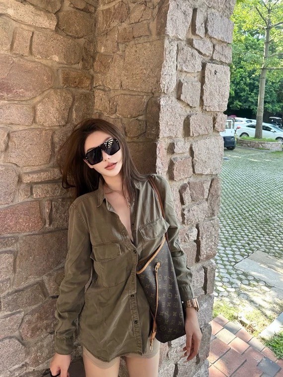 復古鬆弛感天絲牛仔布柔軟工裝軍綠襯衫