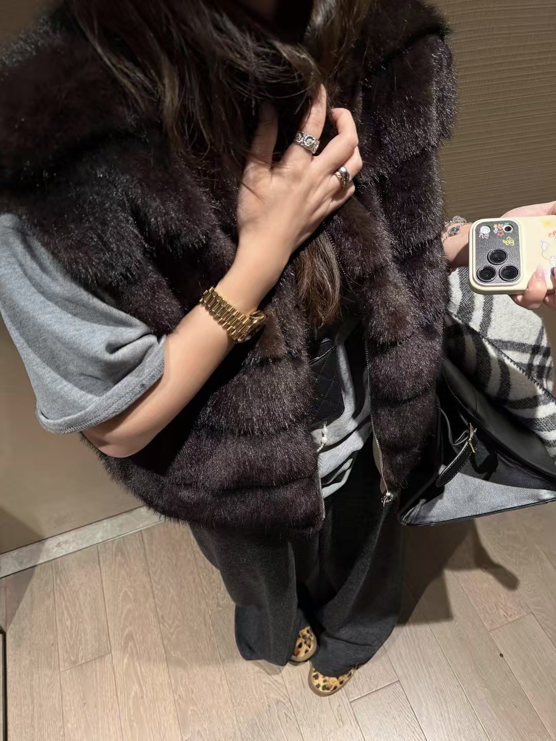 光澤感兩面穿皮草馬甲背心