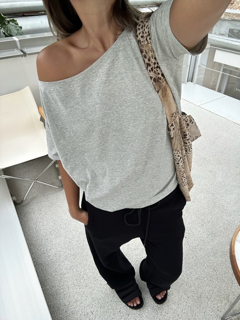 基本款斜肩輕薄露肩短袖棉質T卹 基本款斜肩輕薄露肩短袖棉質T卹