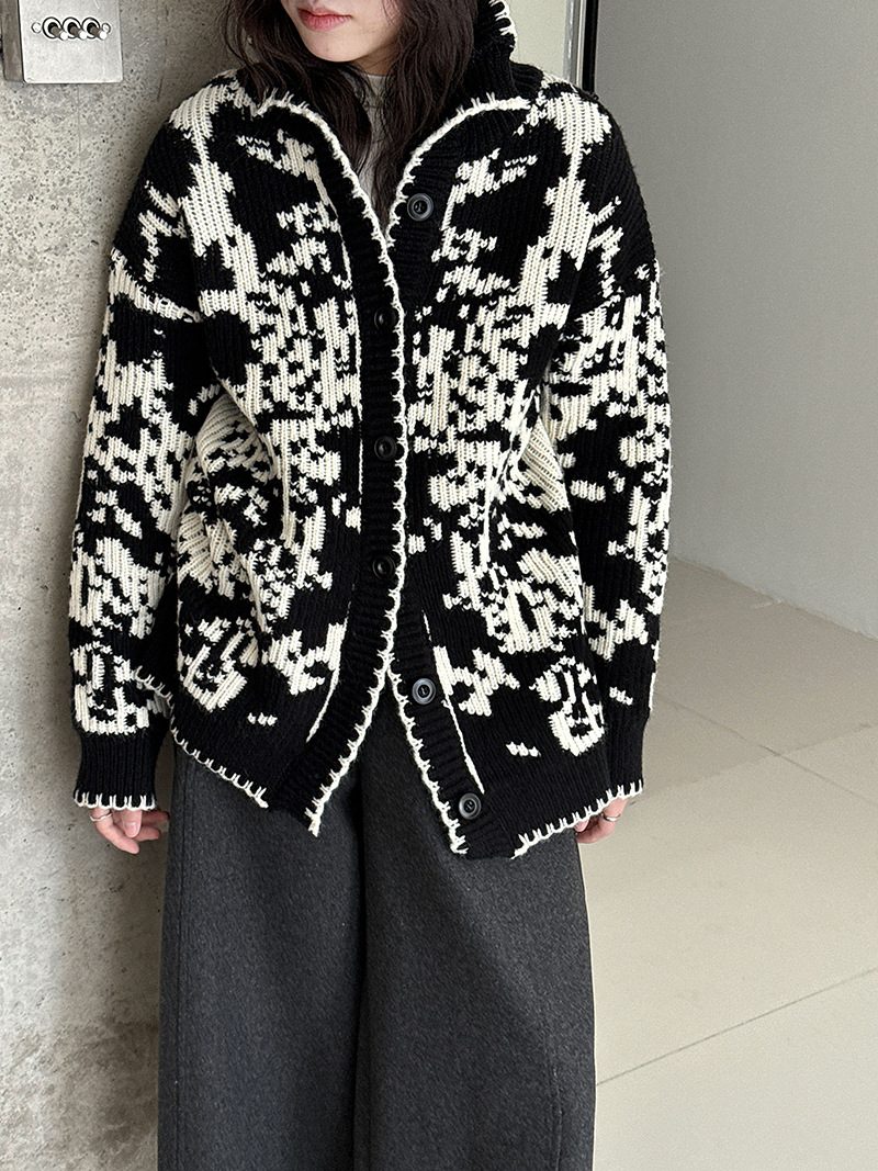 提花立領拼色針織毛衣