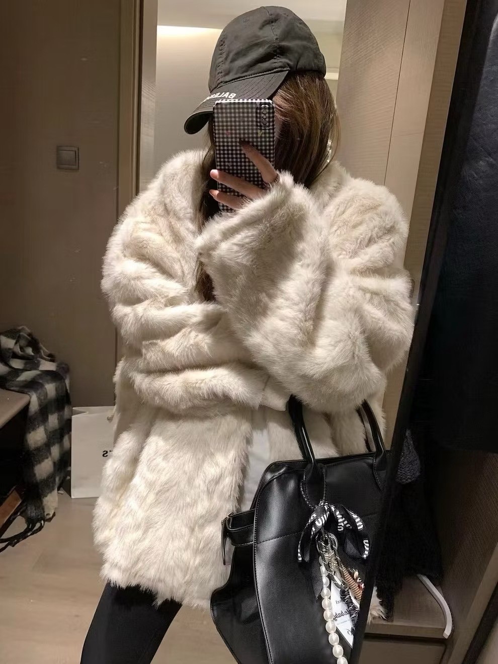 熱賣重工蝙蝠袖皮毛一體大衣 熱賣重工蝙蝠袖皮毛一體大衣