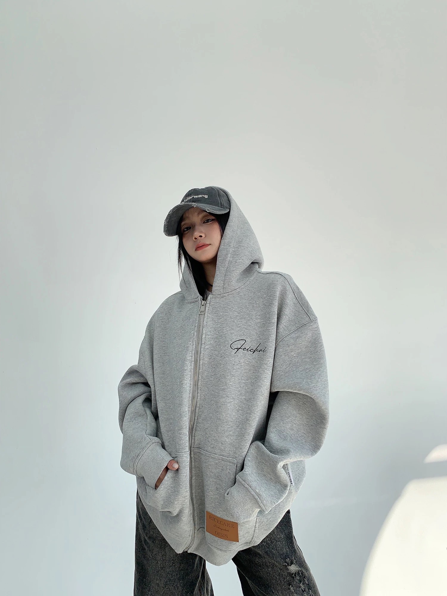 韓系字母刺繡加絨外套