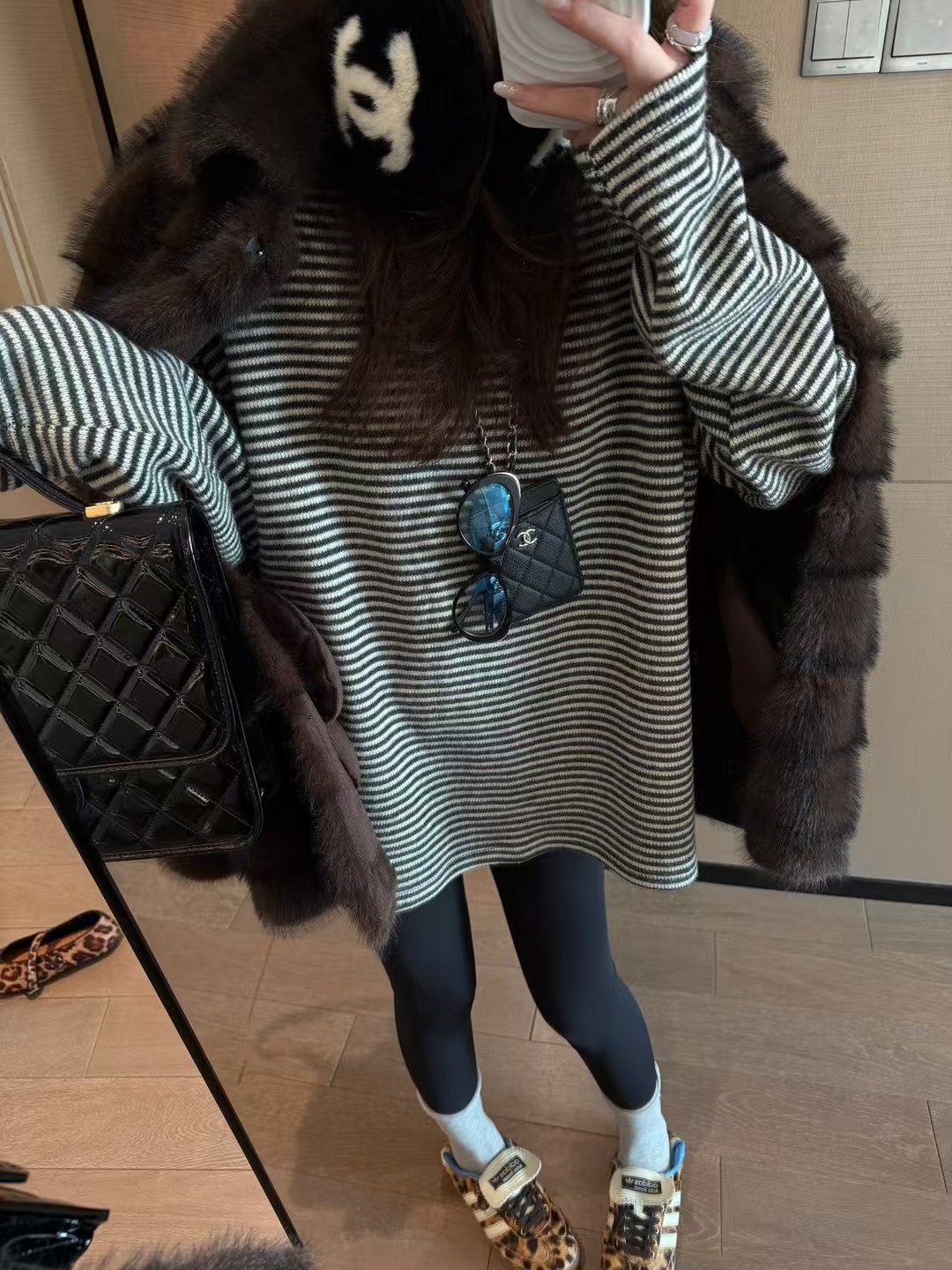 加厚款寬鬆條紋粗針針織上衣