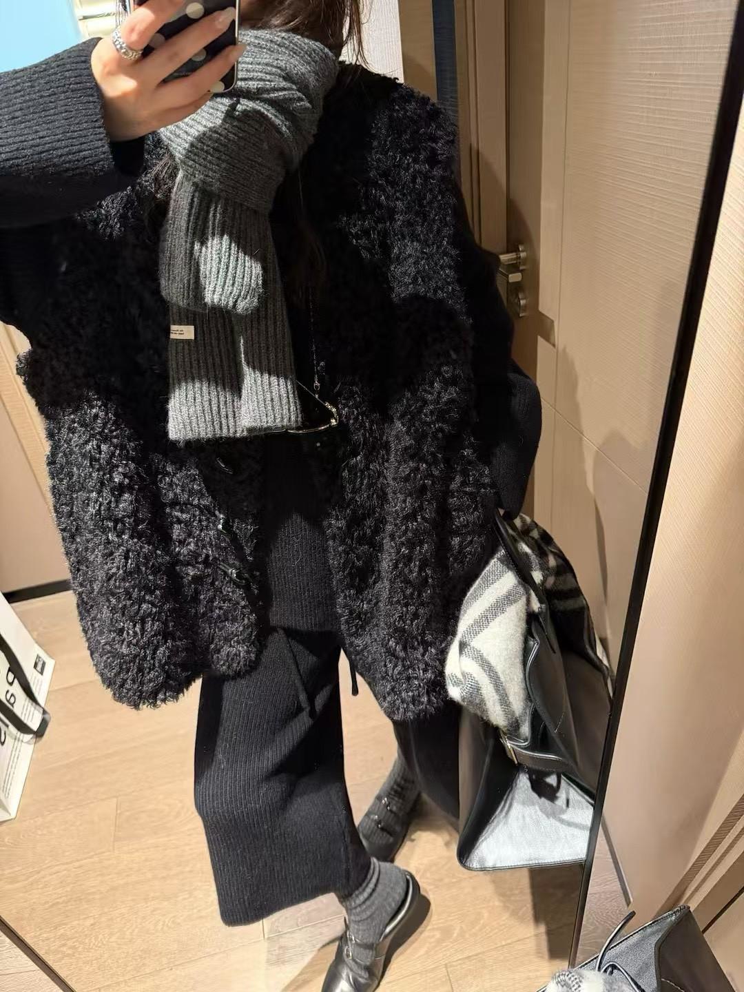 羊卷絨牛角扣皮毛一體馬甲背心