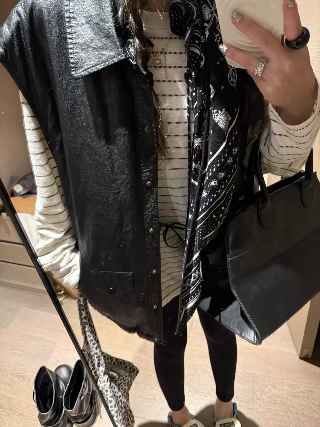 麂皮絨PU夾皮棉馬甲外套