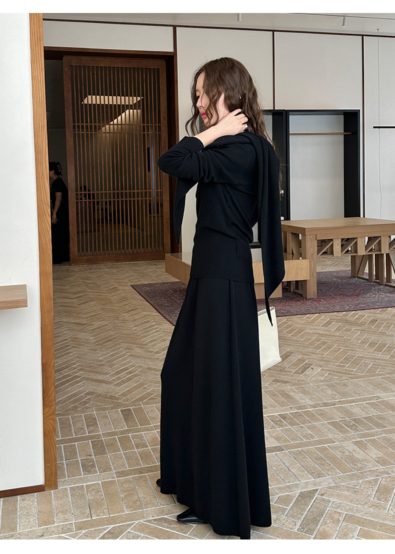 披肩羊毛針織衫+鬆緊腰半裙套裝