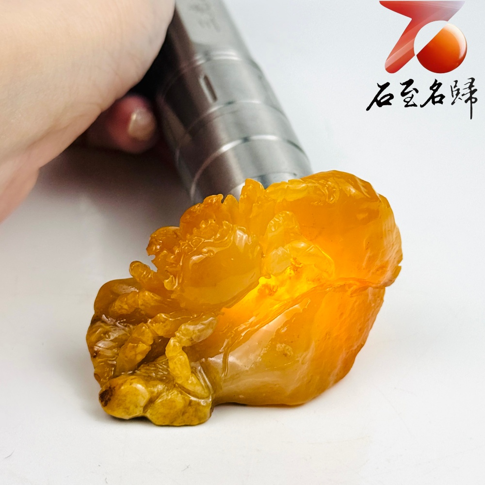 寮國北部田黃石手工精雕 張國民老師作品【金甲藏光・聚財納福】3