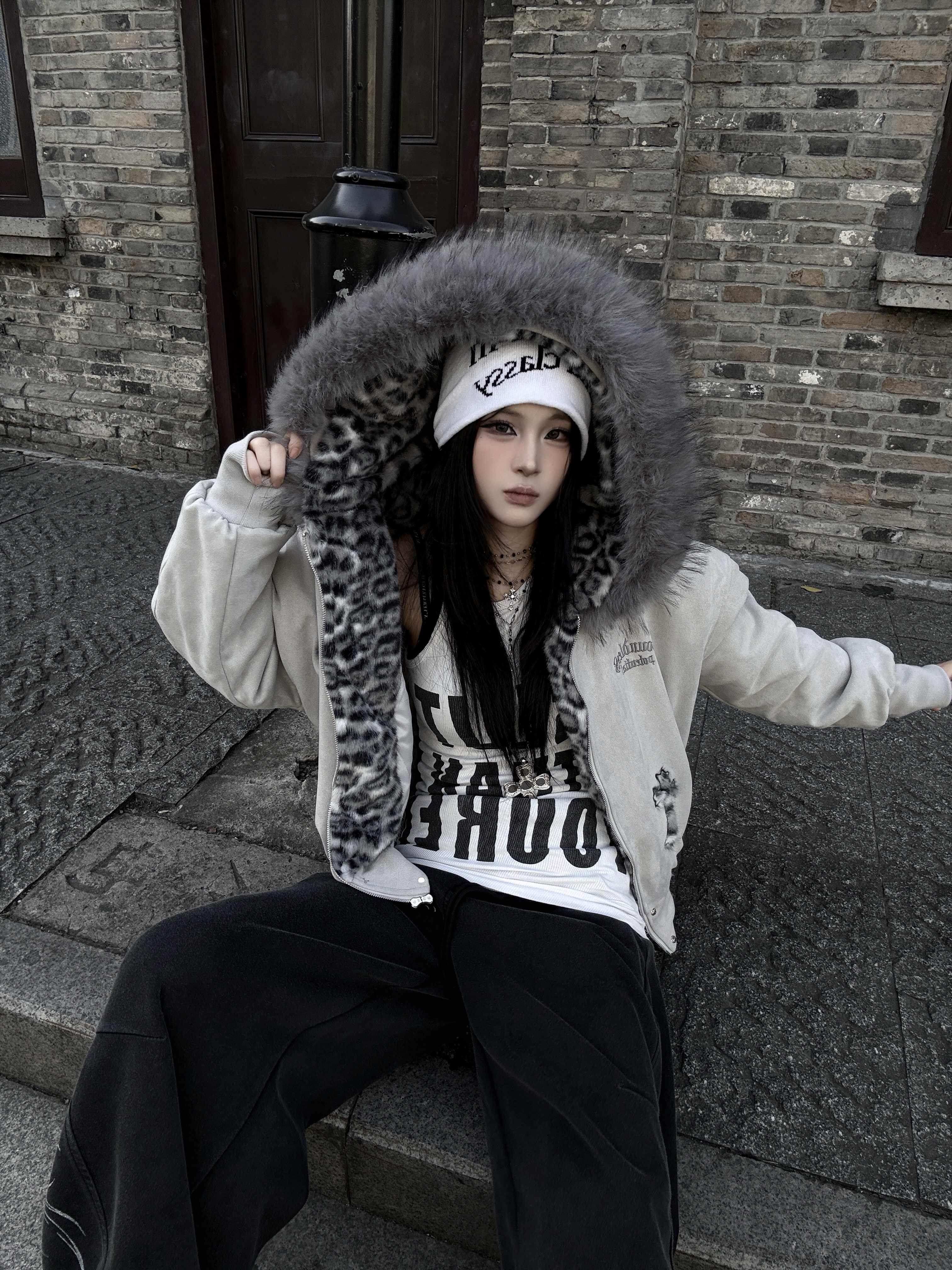 重磅!質感灰色豹紋巨大毛邊外套6