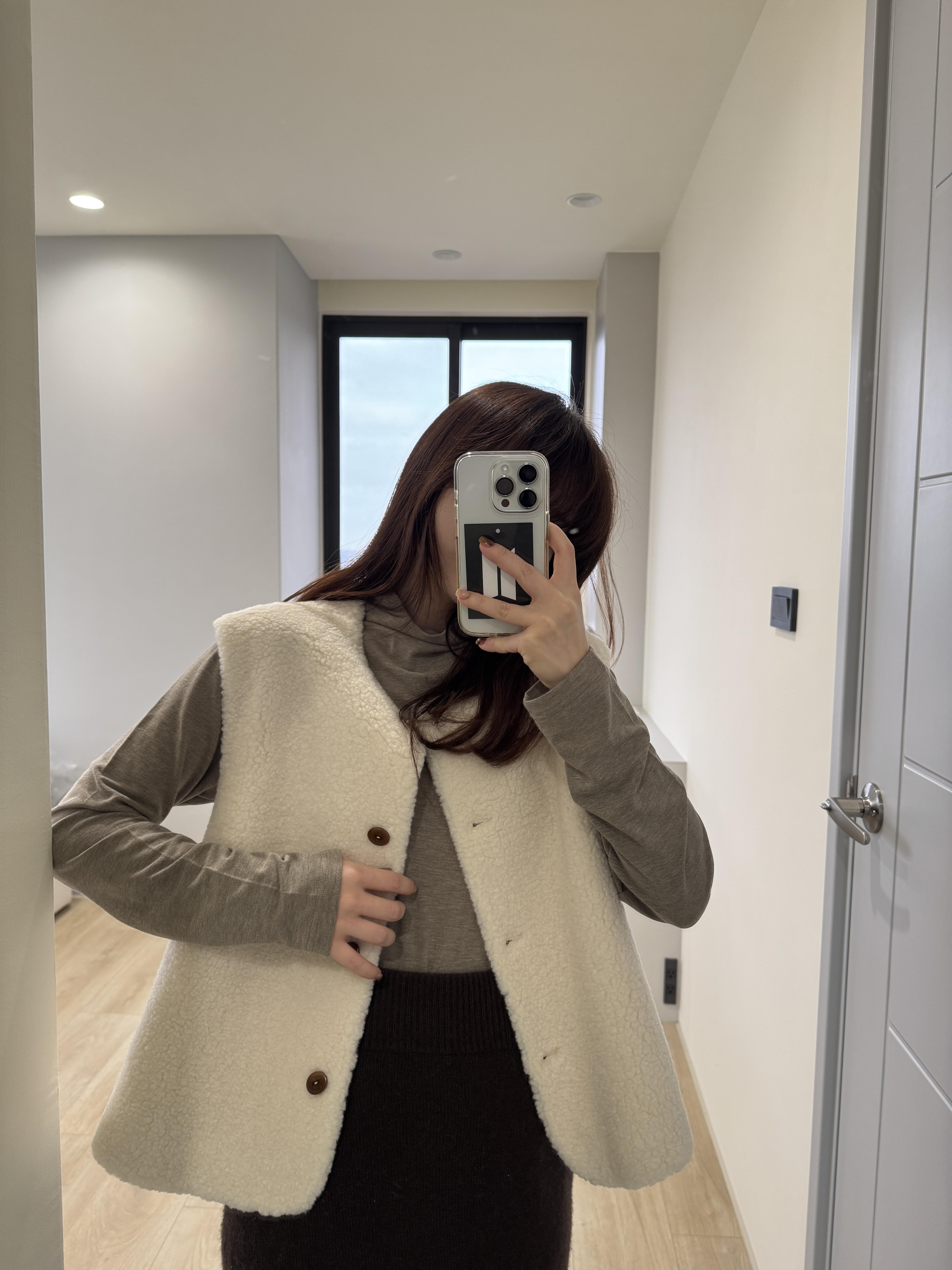 現貨 AY02 升級布料回歸) 自留!親膚羊毛不緊身小立領打底 4色4