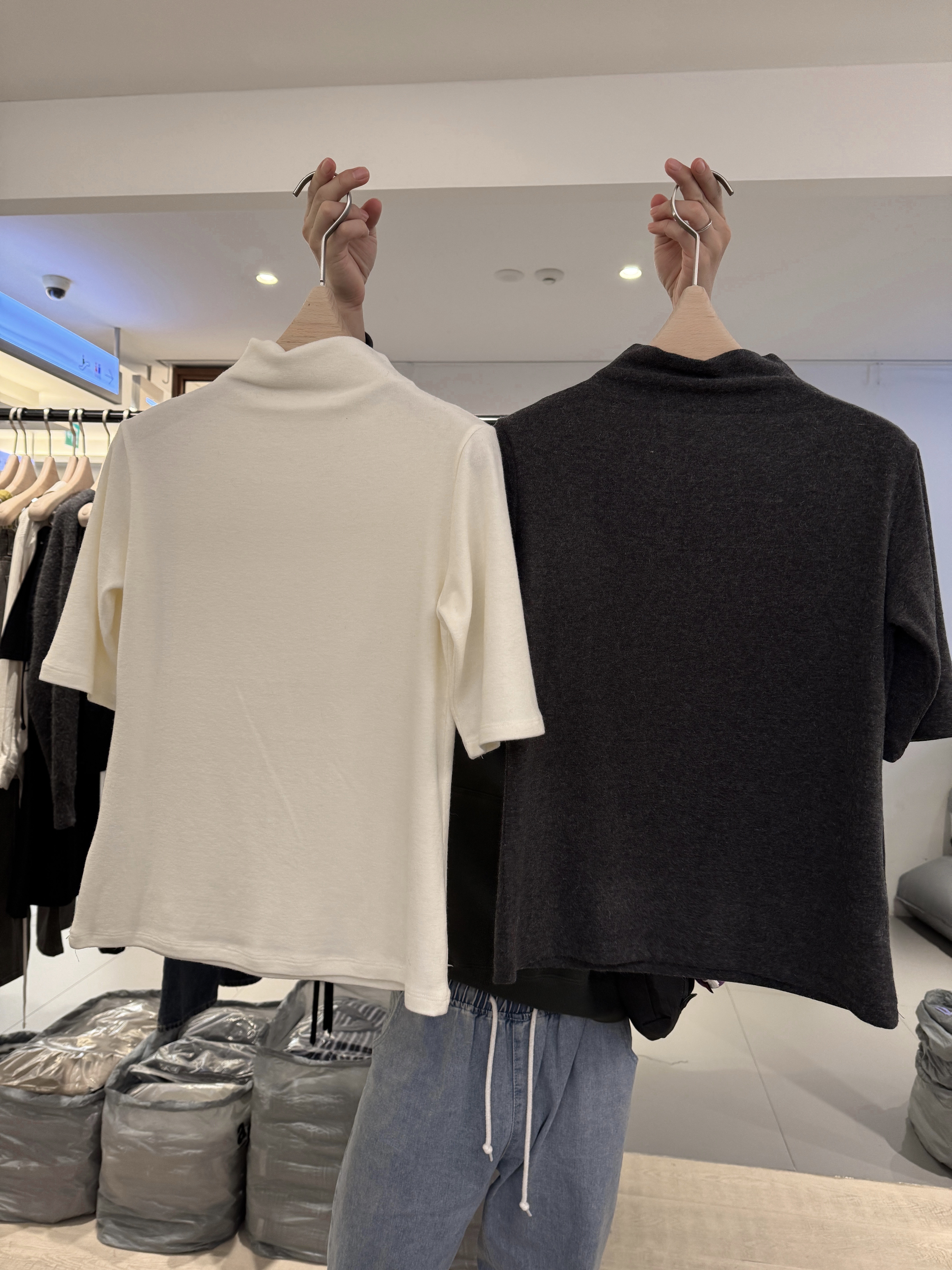 BEST!獨家訂製!AW07 自留!羊毛小立領五分袖打底 2色 BEST!獨家訂製!AW07 自留!羊毛小立領五分袖打底 2色